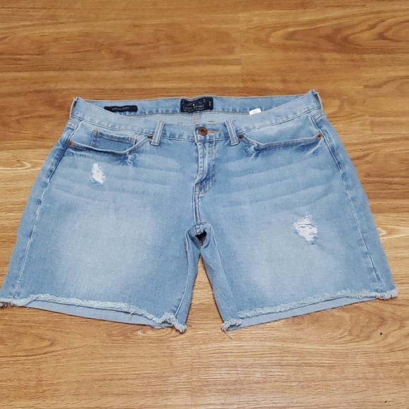 Lucky Brand Pants - LUCKY BRAND LAGUNA SHORTS  10/30 🍀